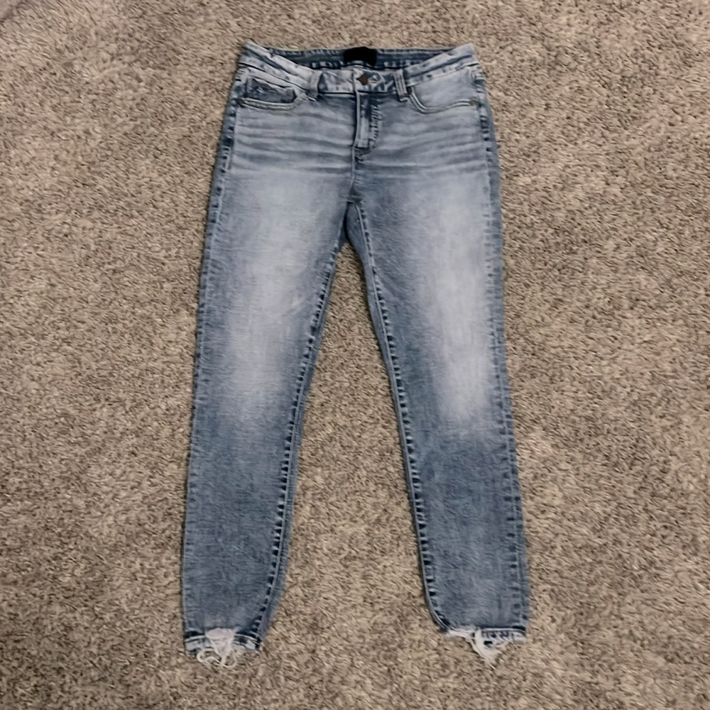 Buckle Black Womens Jeans. Ankle Skinny. size 27